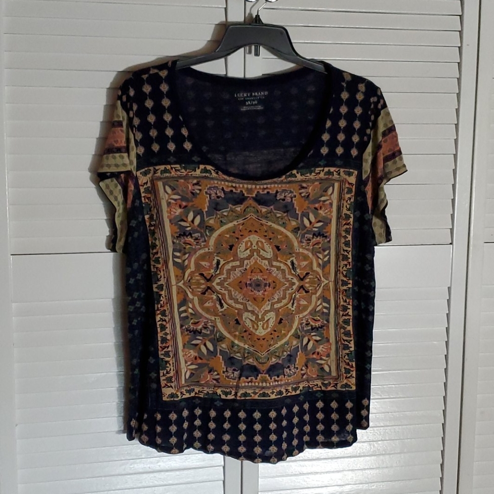 Womens Top by Lucky Brand         (item#039)